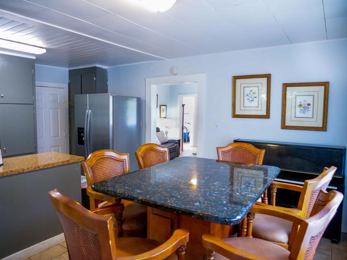 Private Home In Ocala With Fenced Yard, Piano, Central Location, Pets Welcome Esterno foto