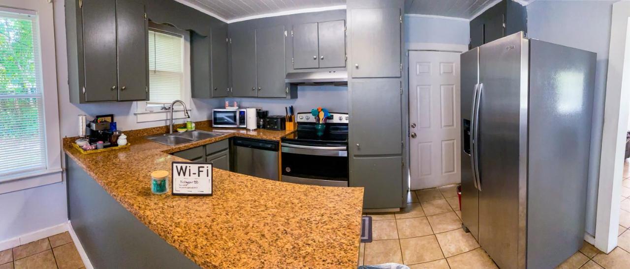 Private Home In Ocala With Fenced Yard, Piano, Central Location, Pets Welcome Esterno foto